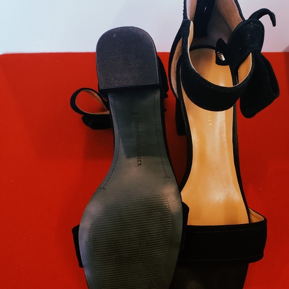 Tommy Hilfiger Black 11 Block Heel Sandal - Picture 2 of 3